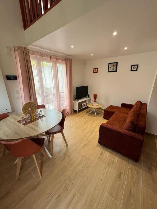 Charmante Maison Bord De Marne Maisons-Alfort Εξωτερικό φωτογραφία