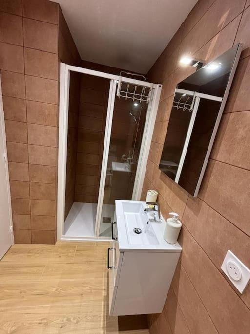 Charmante Maison Bord De Marne Maisons-Alfort Εξωτερικό φωτογραφία