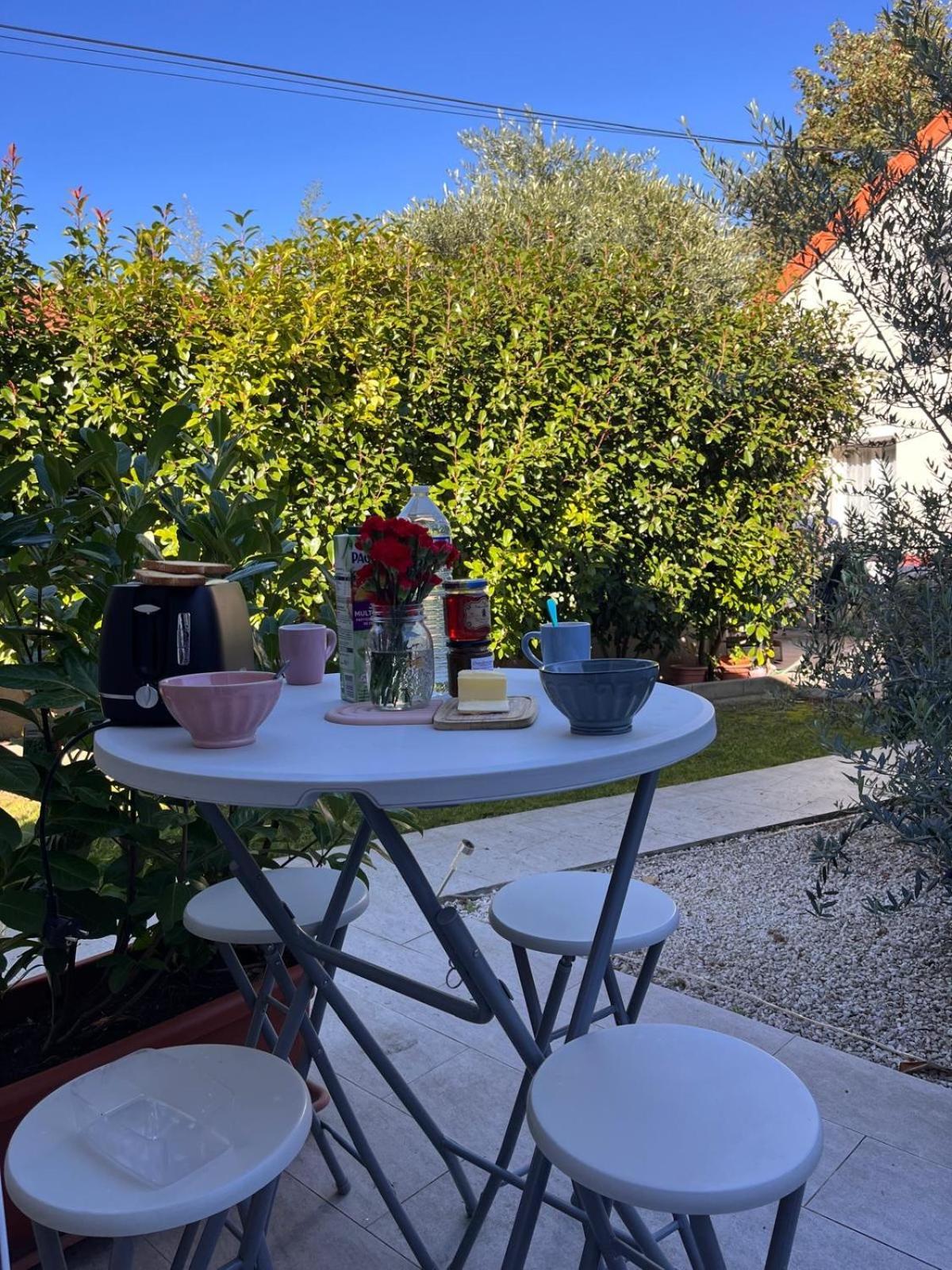 Charmante Maison Bord De Marne Maisons-Alfort Εξωτερικό φωτογραφία